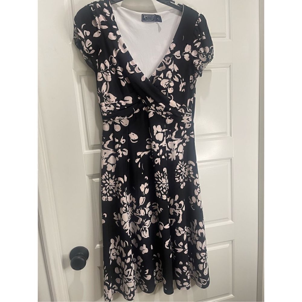 American Living black and white mini dress Size 4 - floral pattern